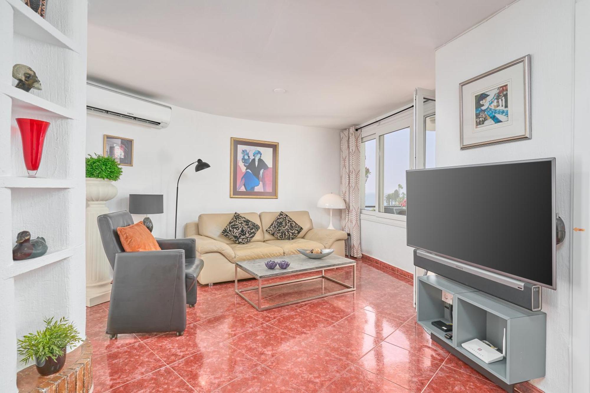 شقة Spectacular Sea Views, 2 Bed,2 Bath نيرخا المظهر الخارجي الصورة