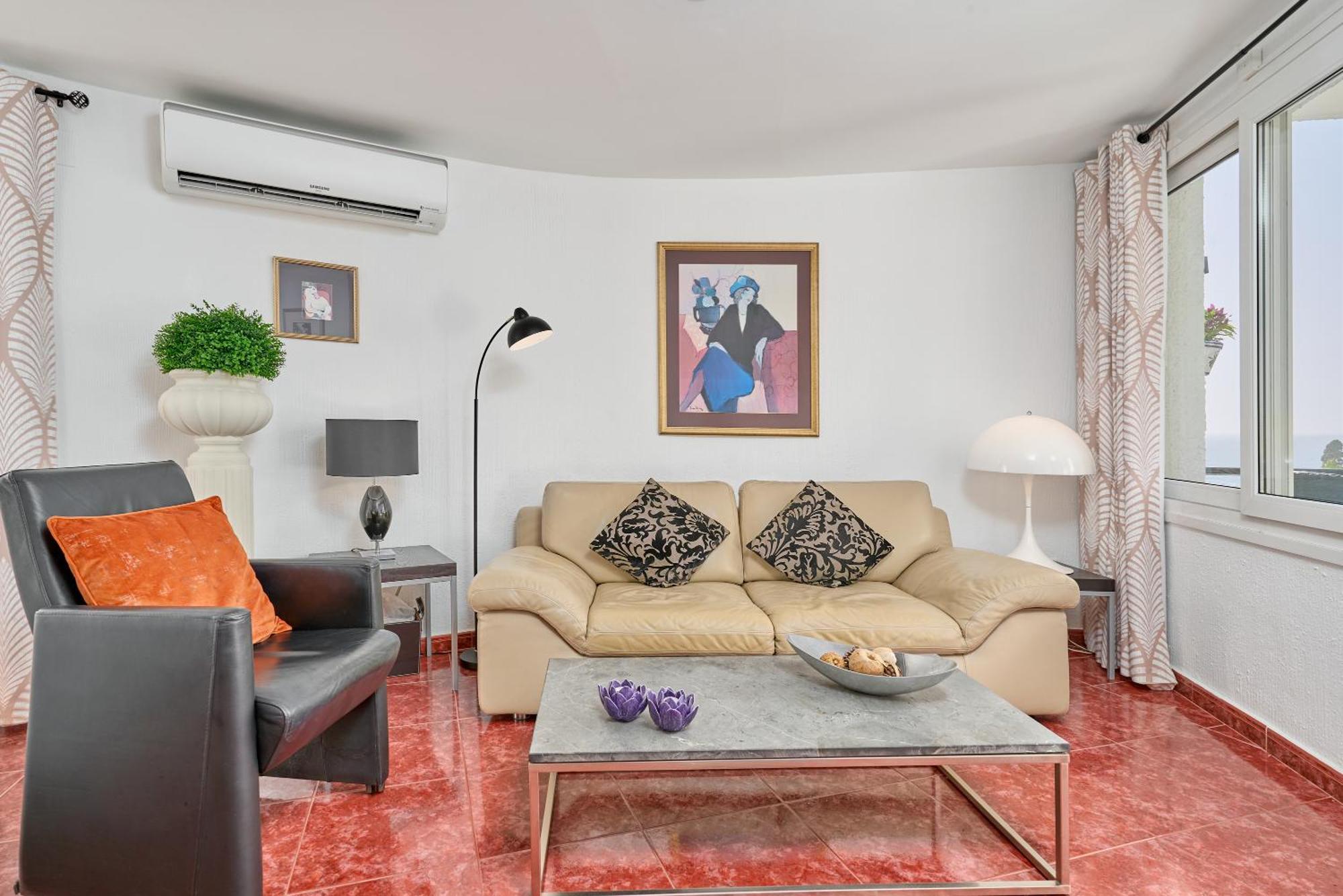 شقة Spectacular Sea Views, 2 Bed,2 Bath نيرخا المظهر الخارجي الصورة