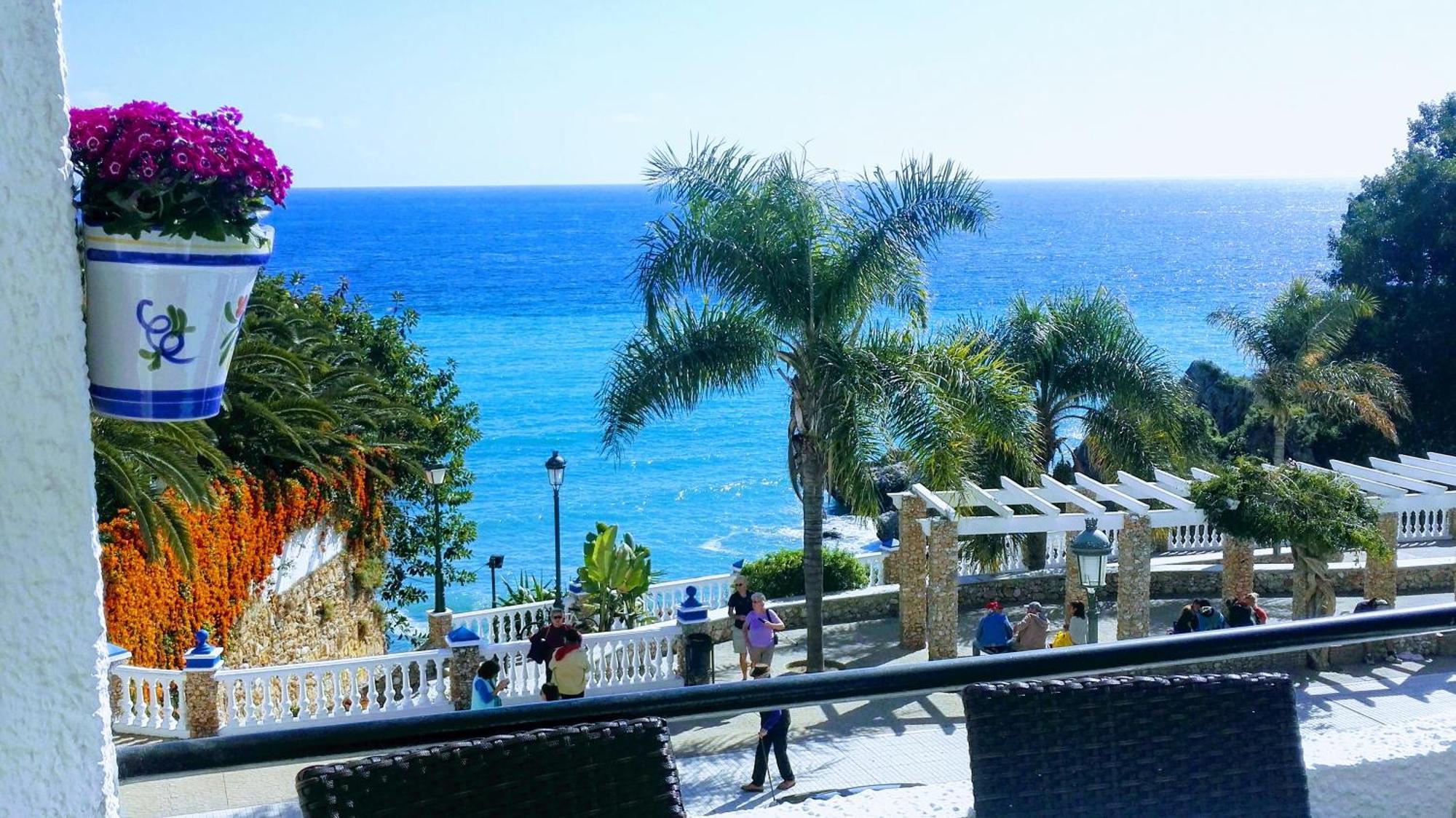 شقة Spectacular Sea Views, 2 Bed,2 Bath نيرخا المظهر الخارجي الصورة
